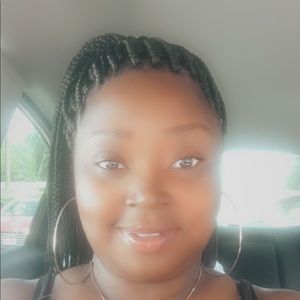 Meet your Posher, Naomi